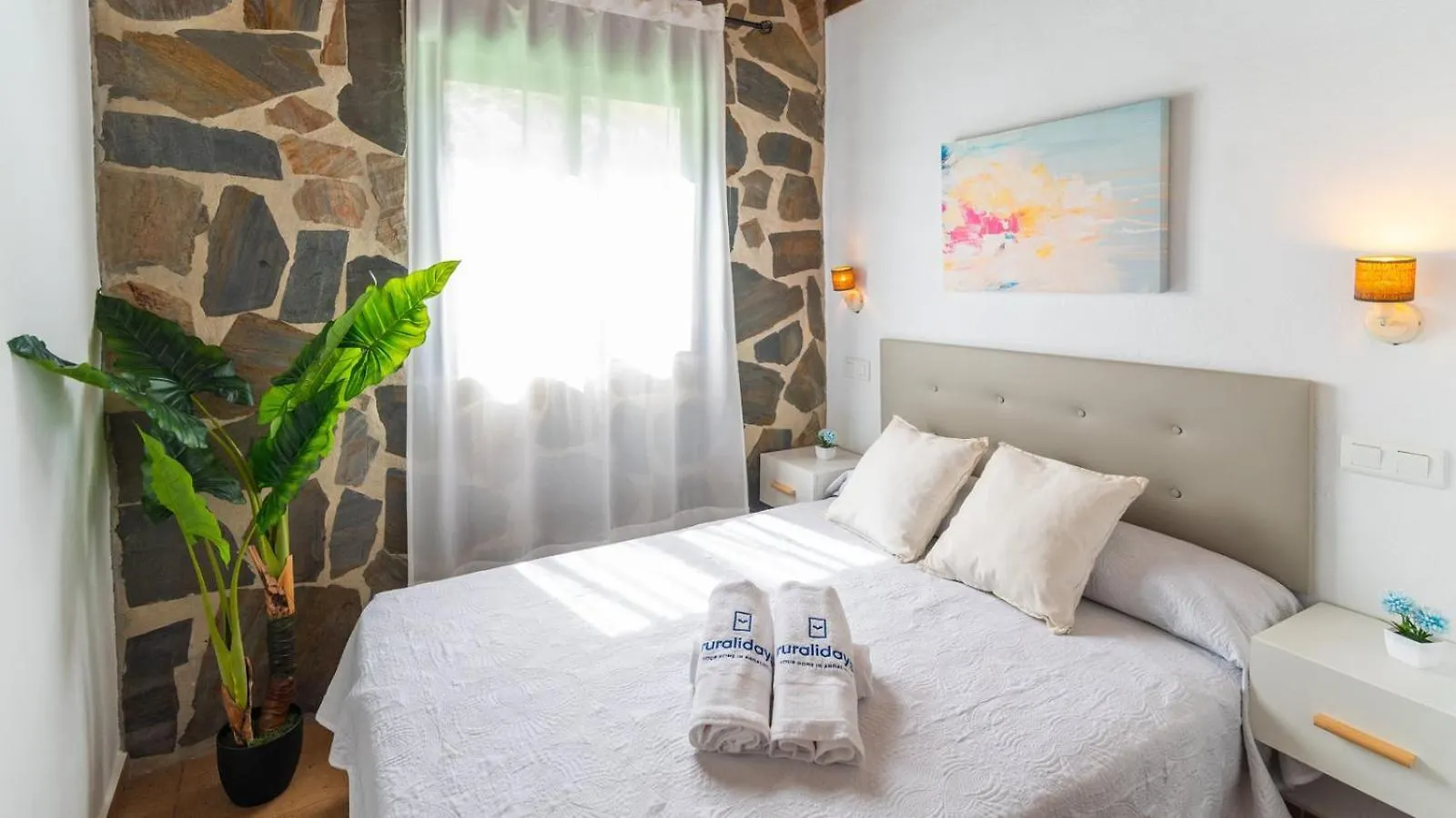 Casa Cabana de Piedra El Borge by Ruralidays Moclinejo Сasa de vacaciones